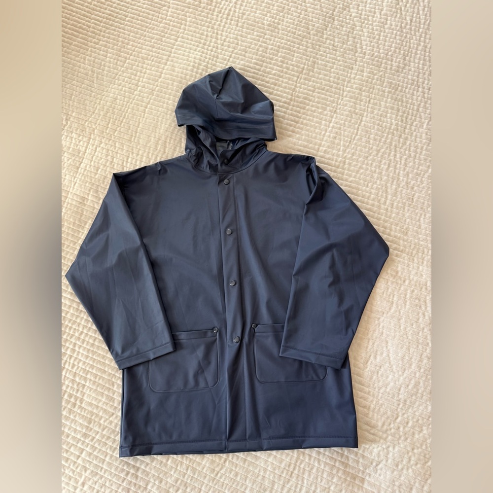 Kids Navy Raincoat Size Small (6-7)